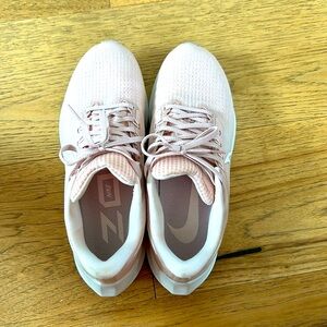 Nike Zoom-sz 9.5. Like brand new.  Only worn a few times